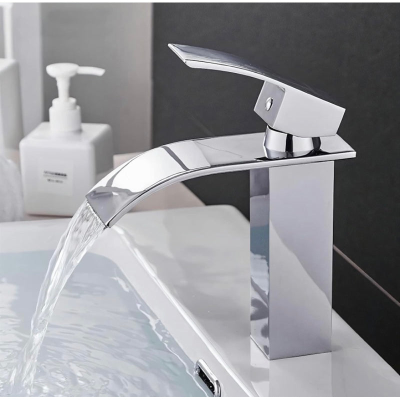 Torneira Leman Lux Cascata – Misturador Monocomando Quadrado